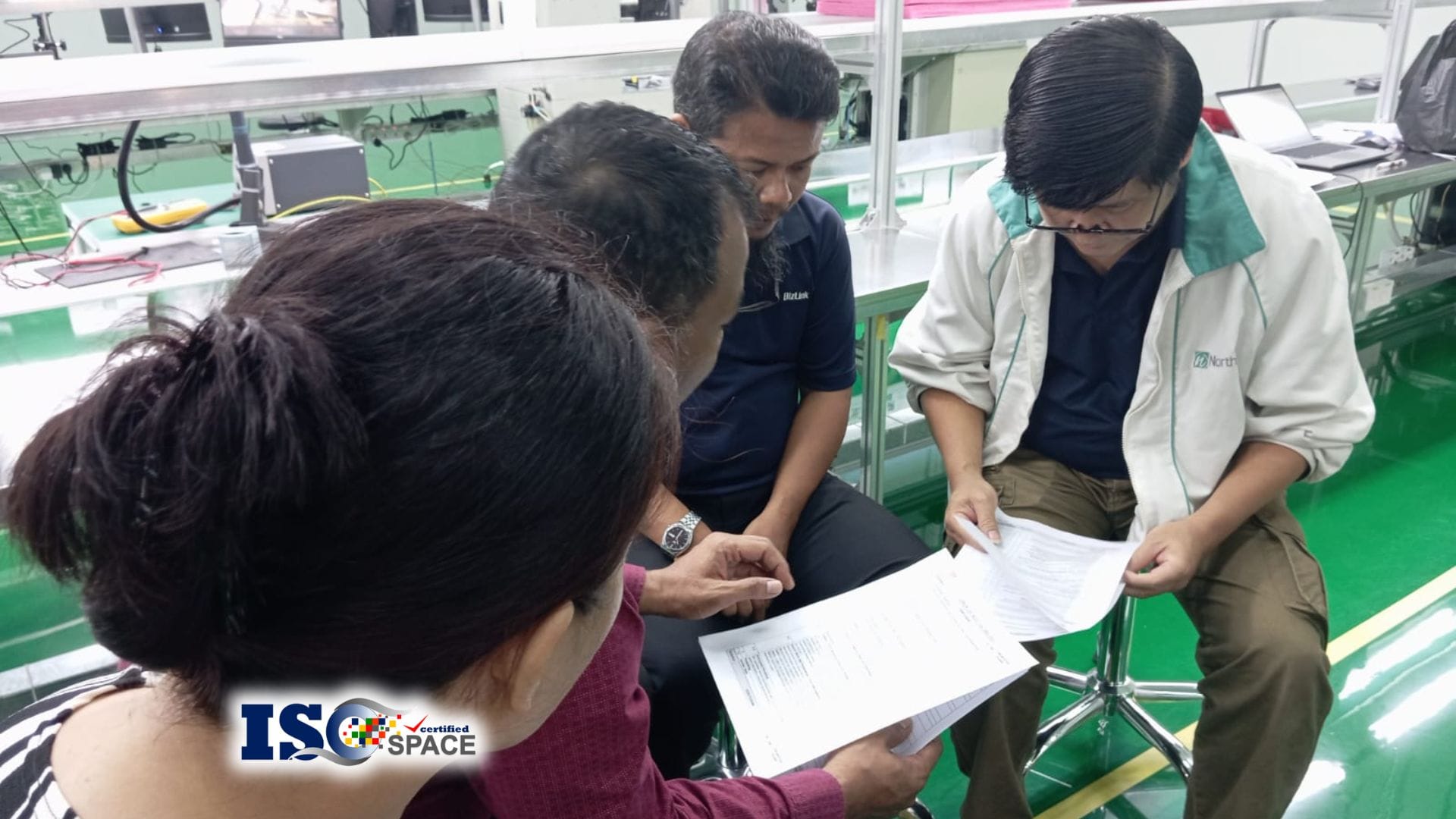 Berapa Lama Sertifikat ISO Berlaku? Ini Jawaban dan Strategi Mempertahankannya dengan prinsip Tata, Taat, Tracking dari ISOSPACE.ID