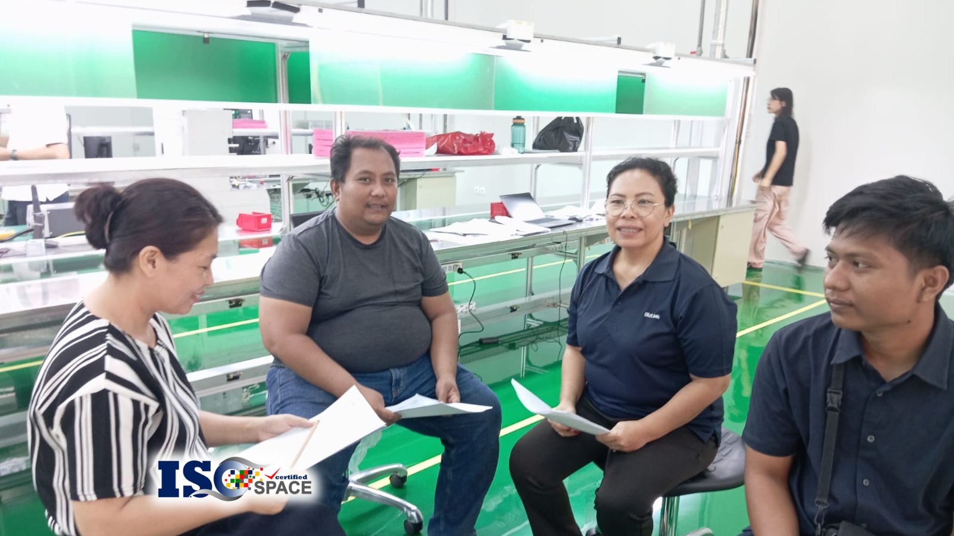 Apa Itu ISO 9001 dan Mengapa Ia Bukan Sekadar Sertifikat, Tapi Jalan Ninja Bisnis Anda? ( ISOSPACE.ID menjelaskan dengan Prinsip Tata, Taat, Tracking)